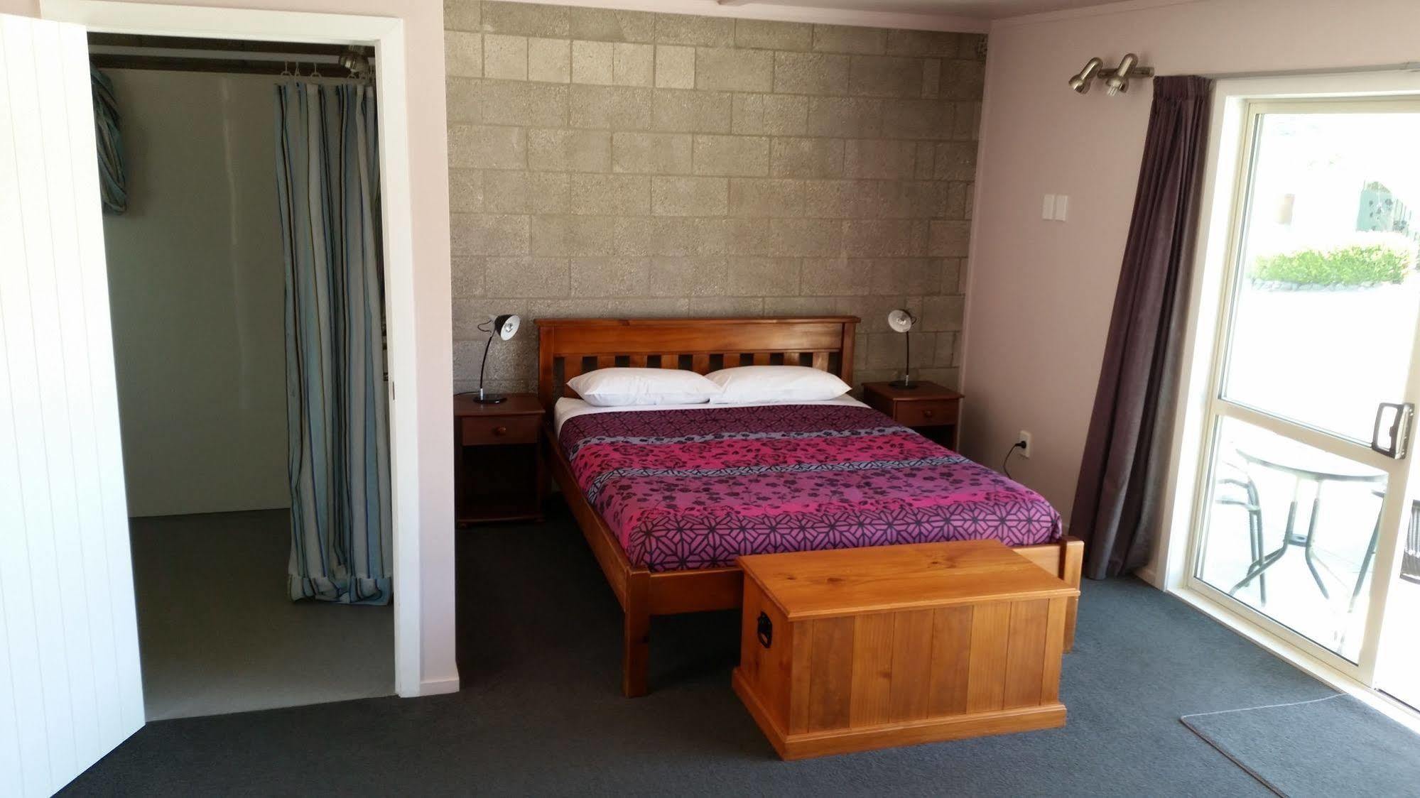 Abbey Court Motel Coromandel Exteriör bild